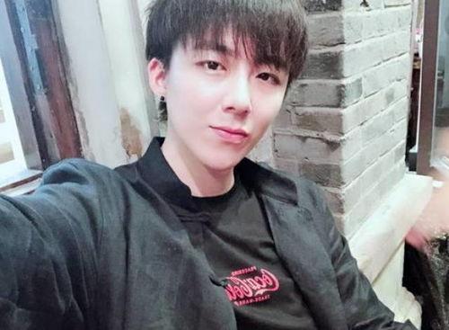 抖音男网红吃瓜,抖音男网红的吃瓜日常